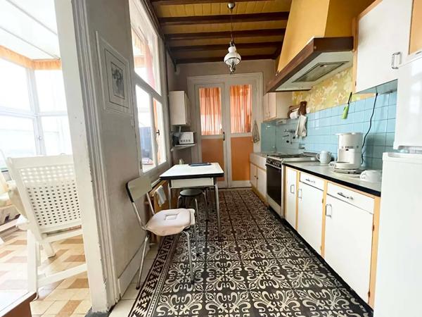 Maison à vendre 9 pièces 231m² Cambrai (59400)