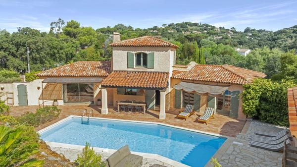 Vente Maison provençale de luxe La Croix-Valmer 6 Pièces 185 m²
