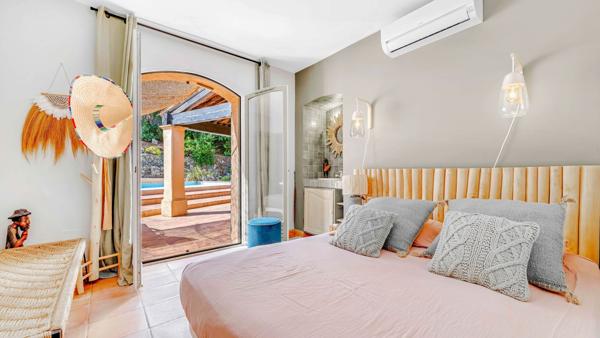 Vente Maison provençale de luxe La Croix-Valmer 6 Pièces 185 m²
