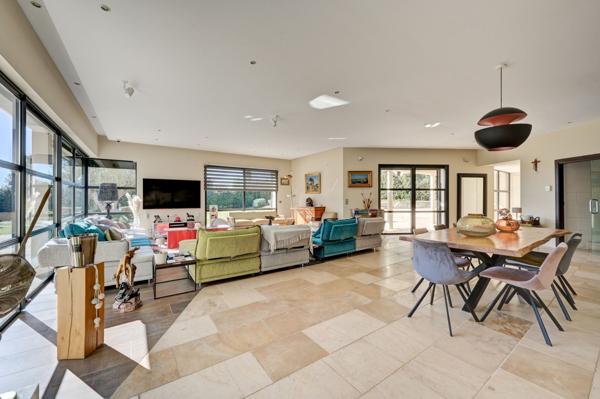 Vente Maison de luxe Aix-en-Provence 6 Pièces 330 m²