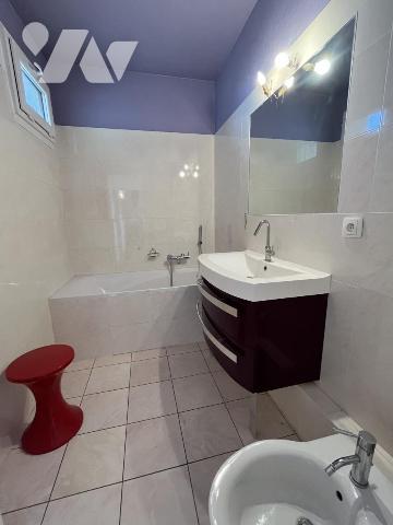 REIMS - Appartement Type 6 avec balcon et garage