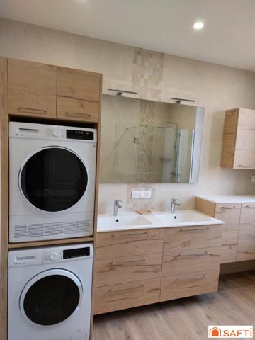 Grande maison bourgeoise T6 en cœur de ville avec grande cour et garage