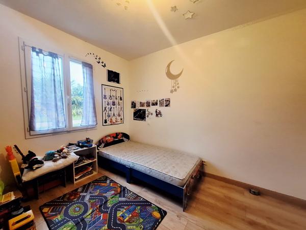 Beaumont saint-cyr (86490) Maison 2012 – 3 chambres – 2 garages – Beaumont / Saint-Cyr