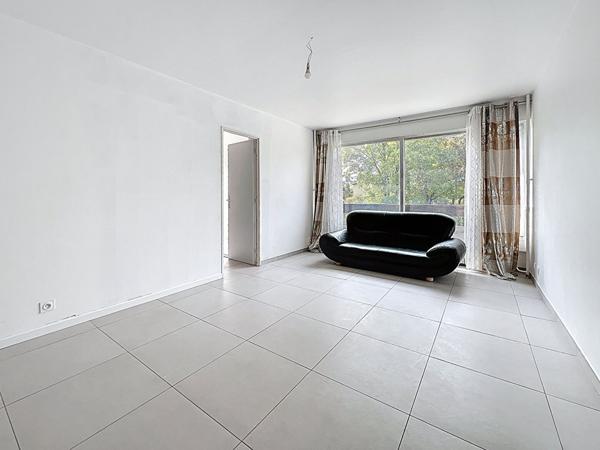 Valence Victor Hugo Sud Appartement 5 pièces 93.97 m2 utiles dernier étage 2 balcons et cave