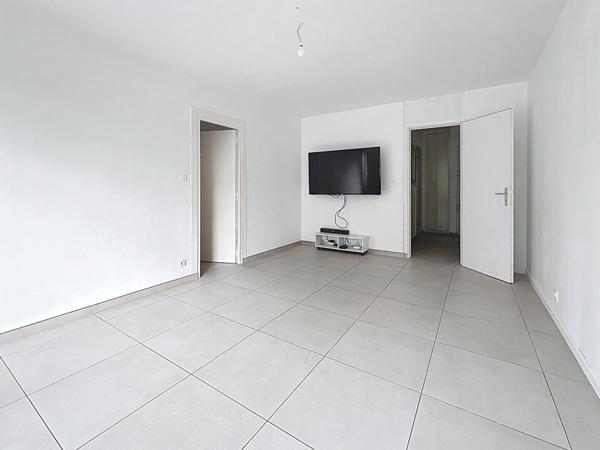 Valence Victor Hugo Sud Appartement 5 pièces 93.97 m2 utiles dernier étage 2 balcons et cave