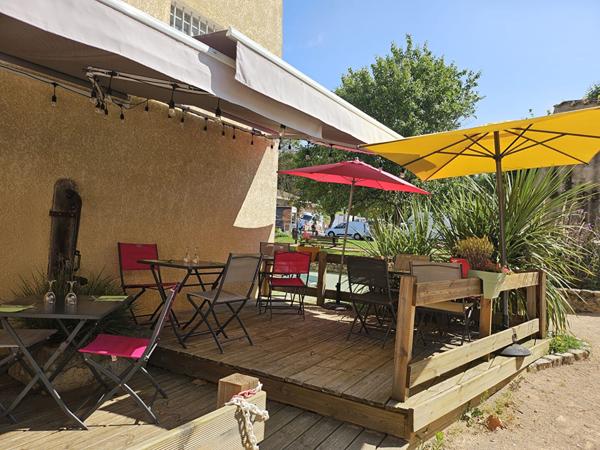 Fonds de commerce au centre ville de Meximieux