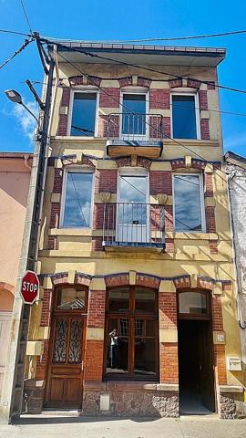 Vente                                                      Immeuble
                        
                     7 pièces                      178 m2                     à Raon-l'Étape