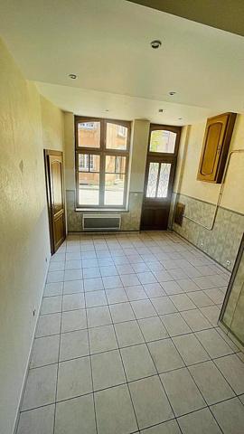 Vente                                                      Immeuble
                        
                     7 pièces                      178 m2                     à Raon-l'Étape