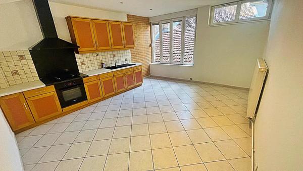 Vente                                                      Immeuble
                        
                     7 pièces                      178 m2                     à Raon-l'Étape