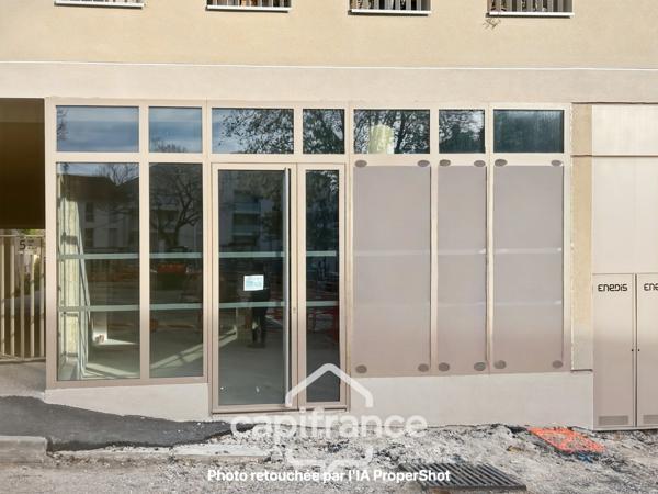 Local/bureau à louer CREPIEUX LA PAPE (69) surface 74 m2