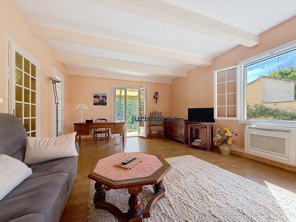 À 300 m du centre de Vaison – Maison avec jardin & piscine