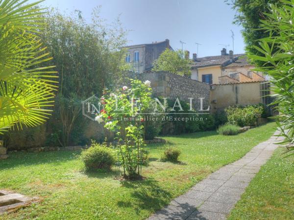 Demeure avec local professionnel et appartement annexe