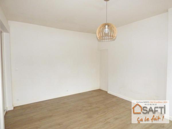 DANS UN QUARTIER PRISE ET RECHERCHE