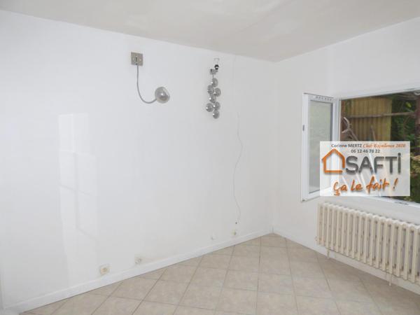 DANS UN QUARTIER PRISE ET RECHERCHE