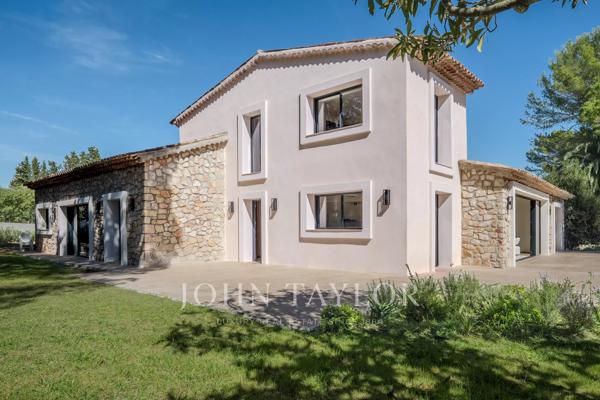 Bastide Provençale Contemporaine à Mougins