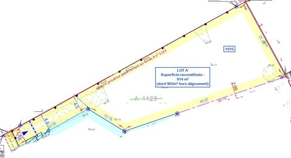 Terrain au centre de Saint Just Chaleyssin de 903 m2.