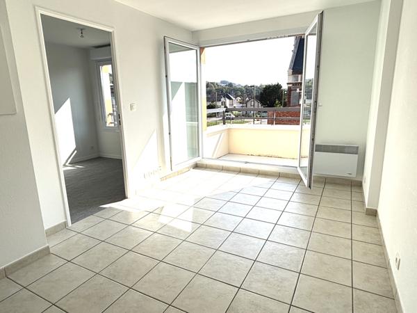 Port Guillaume - Coquet appartement 2 pièces exposé plein Sud