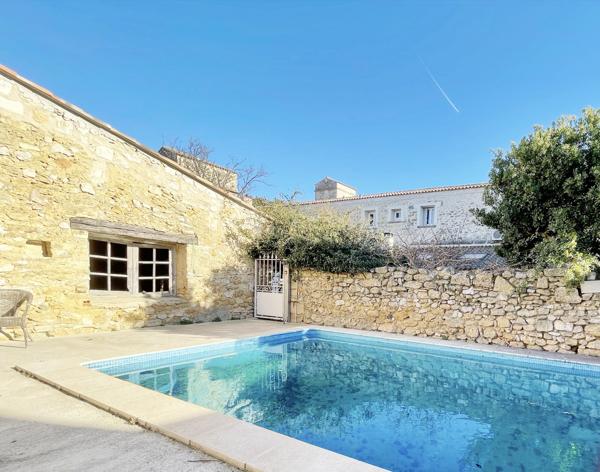 Mas à Lattes (VIDEO 4K SUR DEMANDE)