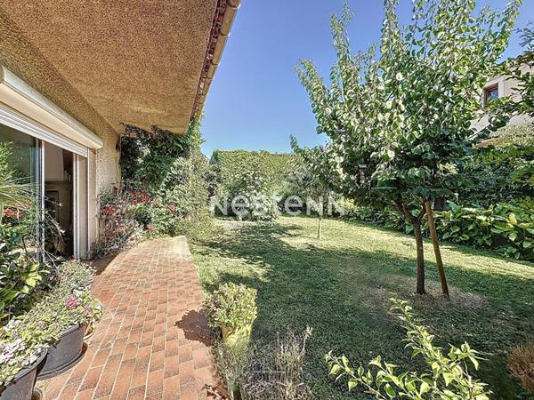 Villa individuelle 6 pièces, 5 chambres, dont 3 de plain-pied, garage, carport pour camping-car, jardin et piscine