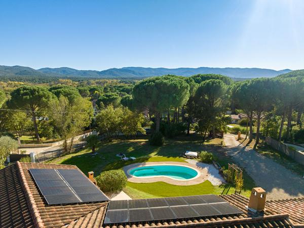 A VENDRE ! EN EXCLUSIVITE à VIDAUBAN Maison 4 pièces de 115 m² avec Piscine et garage sur 2548 m² de terrain