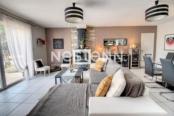 A VENDRE ! EN EXCLUSIVITE à VIDAUBAN Maison 4 pièces de 115 m² avec Piscine et garage sur 2548 m² de terrain