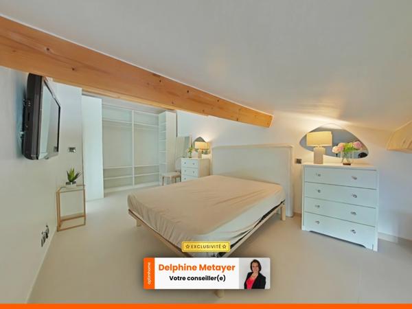 🏡 Superbe duplex rénové avec grand garage, cave à fort potentiel et terrasse sans vis-à-vis, Gonfaron centre