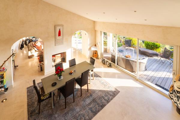 Vente Maison de luxe Saint-Cyr-sur-Mer 5 Pièces 150 m²