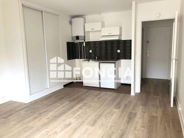 Location Studio 26.2 m² - 151 RUE OBERKAMPF BAT G3 Paris 75011