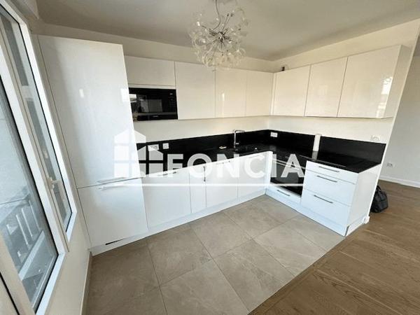 Location Appartement 3 pièces 67.5 m² - 13 RUE DU MARCHE Antony 92160