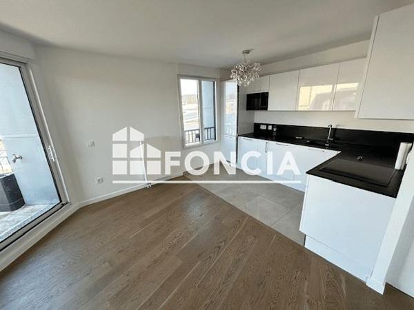 Location Appartement 3 pièces 67.5 m² - 13 RUE DU MARCHE Antony 92160