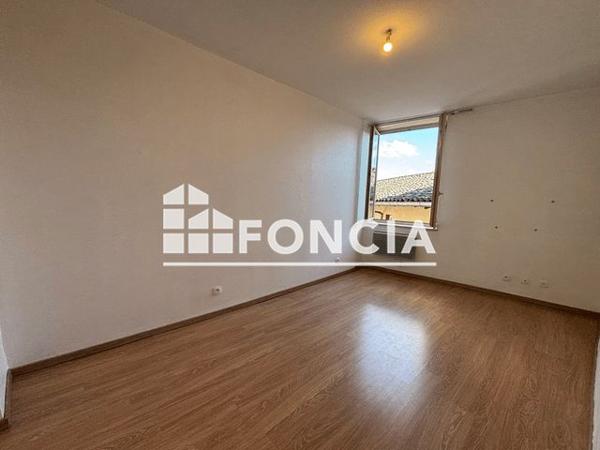 Location Appartement 2 pièces 38.85 m² - 12 RUE GABRIEL PERI St Cyr Au Mont D Or 69450