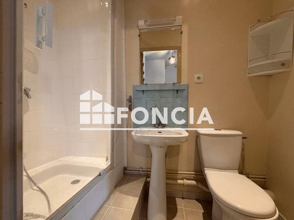 Location Appartement 2 pièces 38.85 m² - 12 RUE GABRIEL PERI St Cyr Au Mont D Or 69450