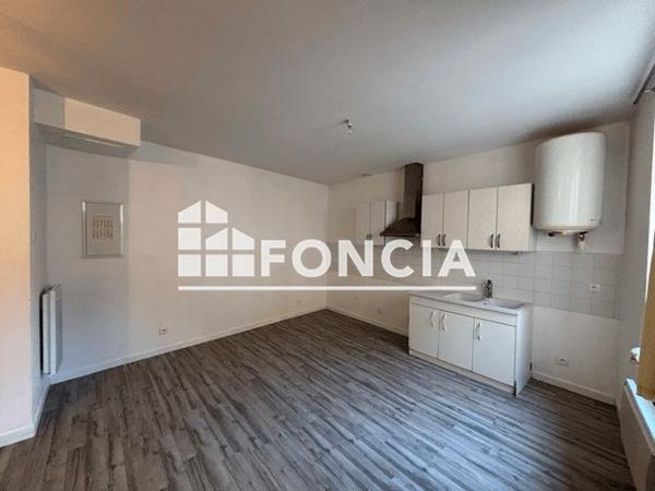 Location Appartement 2 pièces 38.85 m² - 12 RUE GABRIEL PERI St Cyr Au Mont D Or 69450