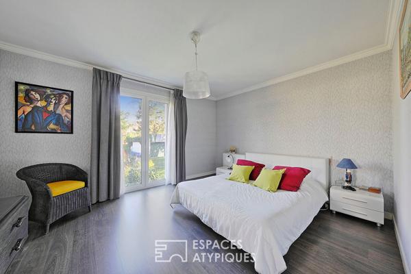 Maison d’architecte aux belles possibilités d’aménagement