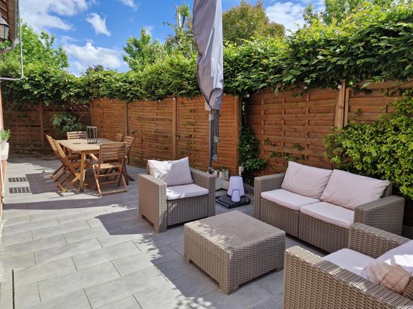 Retour à la vente - Maison de ville avec terrasse - Coup de Cœur assuré