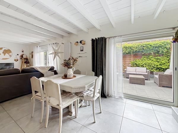 Retour à la vente - Maison de ville avec terrasse - Coup de Cœur assuré