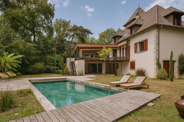 Vente                                                      Maison
                        
                     8 pièces                      368 m2                     à Brive-la-Gaillarde