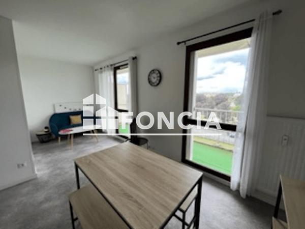 Location Studio meublé 32.91 m² - 1 ALLEE RONSARD Angouleme 16000