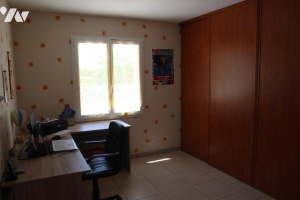 CHAURAY, MAGNIFIQUE VILLA DE 224M2 HABITABLE SUR 1926M2 DE TERRAIN AVEC PISCINE SANS VIS-A-VIS.