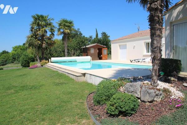 CHAURAY, MAGNIFIQUE VILLA DE 224M2 HABITABLE SUR 1926M2 DE TERRAIN AVEC PISCINE SANS VIS-A-VIS.