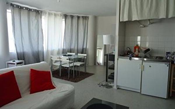 Appartement à louer    1 pièce •  Tours