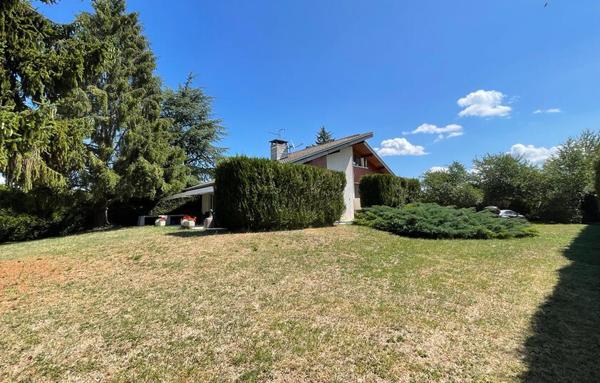 Maison de 300 m²