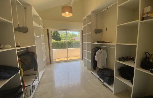 Maison de 300 m²