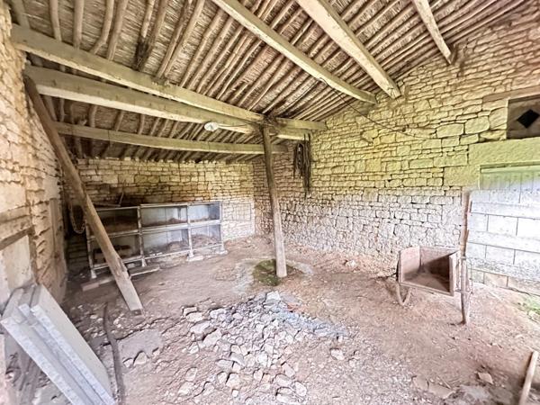 Maison  2 pièce(s)  90 m²