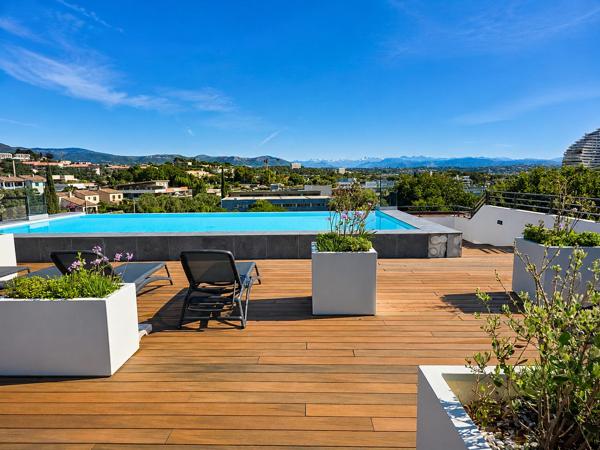 Appartement rez-de-jardin, 3 pièces, 10min à pieds de la mer