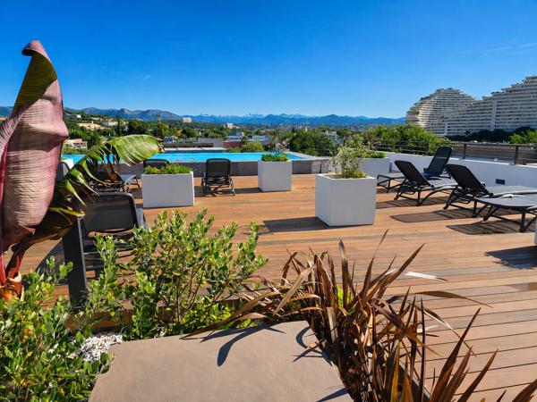 Appartement rez-de-jardin, 3 pièces, 10min à pieds de la mer