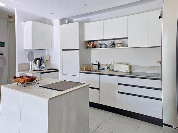 Appartement rez-de-jardin, 3 pièces, 10min à pieds de la mer