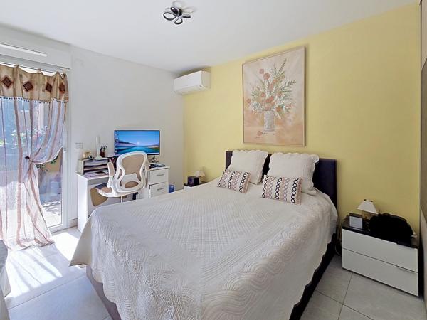 Appartement rez-de-jardin, 3 pièces, 10min à pieds de la mer