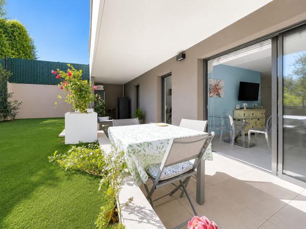 Appartement rez-de-jardin, 3 pièces, 10min à pieds de la mer