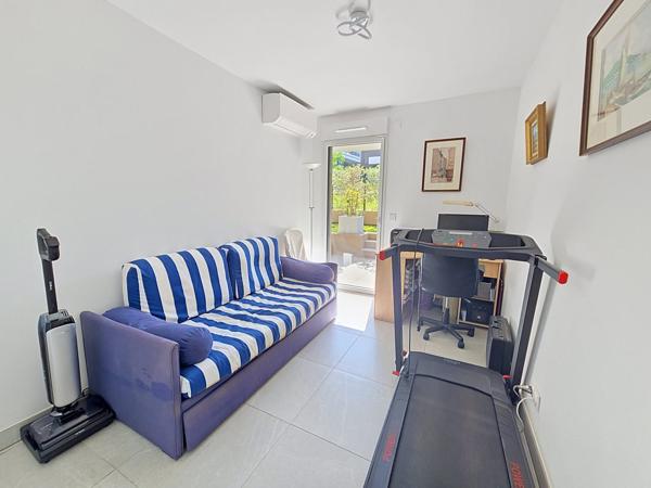 Appartement rez-de-jardin, 3 pièces, 10min à pieds de la mer
